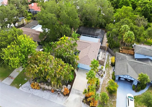 Photo 2 of Single family home for sale at 3629 Egerton Cir, Sarasota, FL 34233 | MLS# A4697085 | Listing updated on 2026-10-07