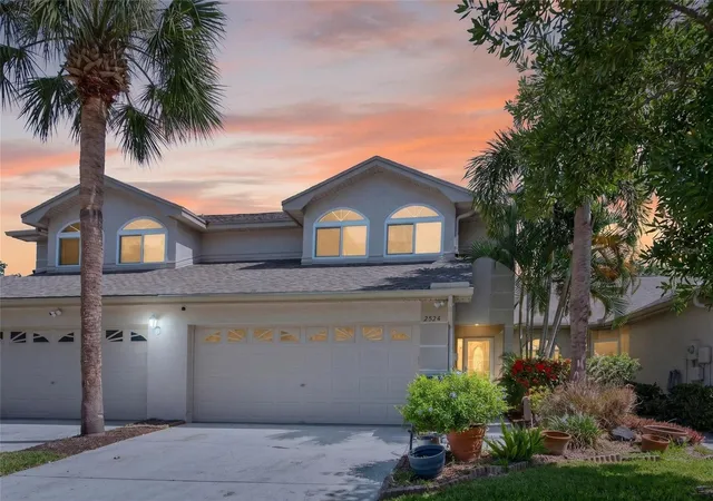 Photo 3 of Townhouse for sale at 2524 W Brook Ln, Clearwater, FL 33761 | MLS# TB8519361 | Listing updated on 2026-09-13