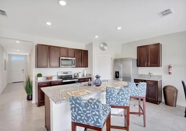 Photo 1 of Single family home for sale at 937 Cattleman St, Winter Haven, FL 33881 | MLS# W7886749 | Listing updated on 2026-09-12