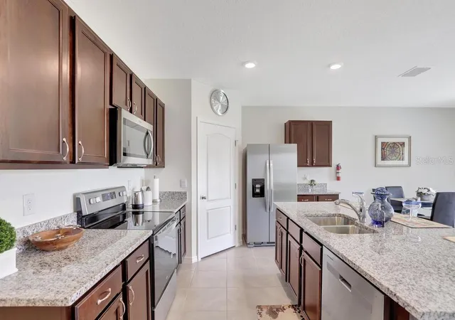 Photo 2 of Single family home for sale at 937 Cattleman St, Winter Haven, FL 33881 | MLS# W7886749 | Listing updated on 2026-09-12