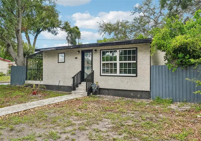 Photo 2 of Single family home for sale at 8514 N Branch Ave, Tampa, FL 33604 | MLS# TB8519589 | Listing updated on 2026-09-14