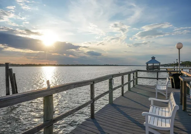 Listing Photo 4 - Condo for sale in building located at 925 N Halifax Ave, Daytona Beach, FL 32118 - Unit #410