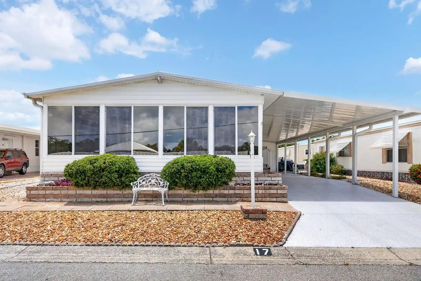 Listing Photo 1 - Condo for sale in 2107 Palma Sola Blvd located at 2107 Palma Sola Blvd, Bradenton, FL 34209 - Unit #17