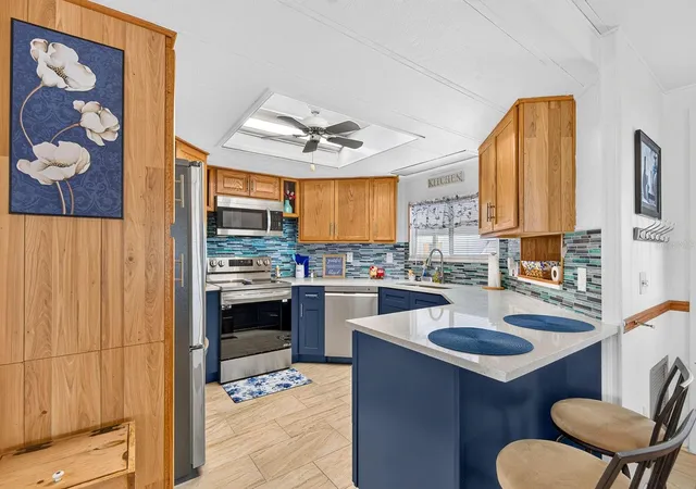 Photo 4 of Manufactured home for sale at 2107 Palma Sola Blvd #17, Bradenton, FL 34209 | MLS# A4697176 | Listing updated on 2026-09-13
