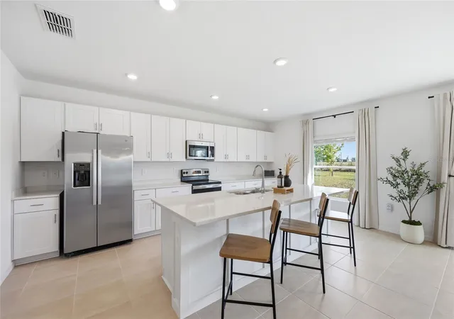 Photo 3 of Single family home for sale at 1017 Calico Pointe Cir, Groveland, FL 34736 | MLS# O6417258 | Listing updated on 2026-10-16