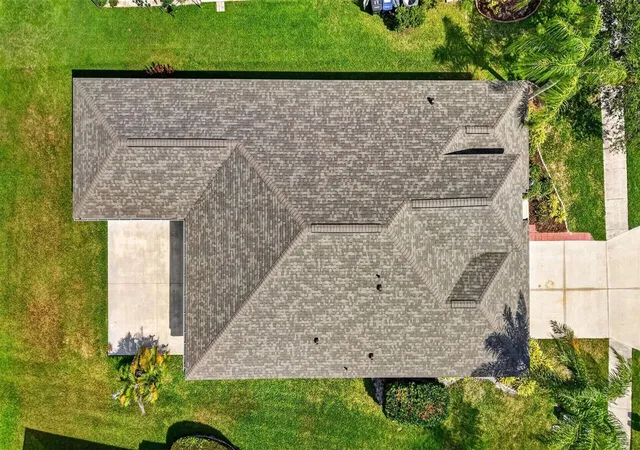 Photo 2 of Single family home for sale at 5328 Lexington Dr, Parrish, FL 34219 | MLS# A4697305 | Listing updated on 2026-10-25