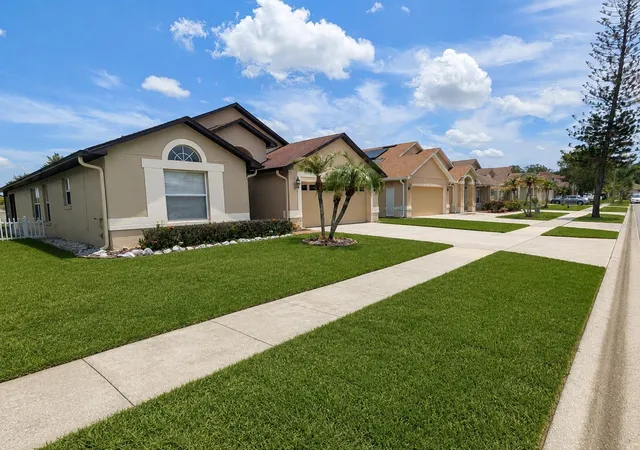 Photo 1 of Single family home for sale at 7935 Oakstone Ct, Orlando, FL 32822 | MLS# O6417609 | Listing updated on 2026-09-15
