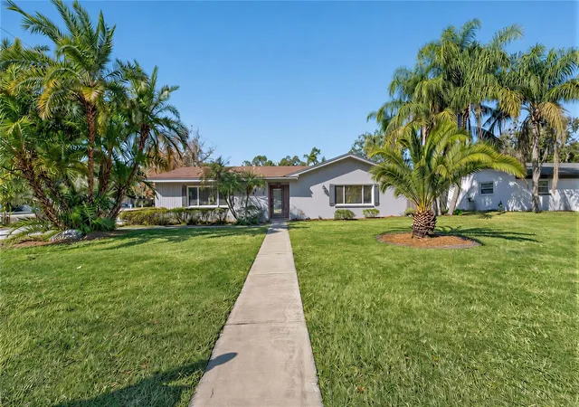 Single family home for sale at 1231 Newport Ave, LAKELAND, FL 33801 | MLS# L4962835