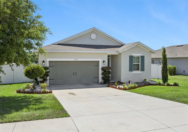 Photo 3 of Single family home for sale at 31736 Broadwater Ave, Leesburg, FL 34748 | MLS# O6417670 | Listing updated on 2026-09-15