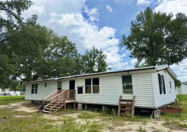 Photo 2 of Manufactured home for sale at 8236 Sw 48th Lane, Lake Butler, FL 32054 | MLS# GC541302 | Listing updated on 2026-10-01