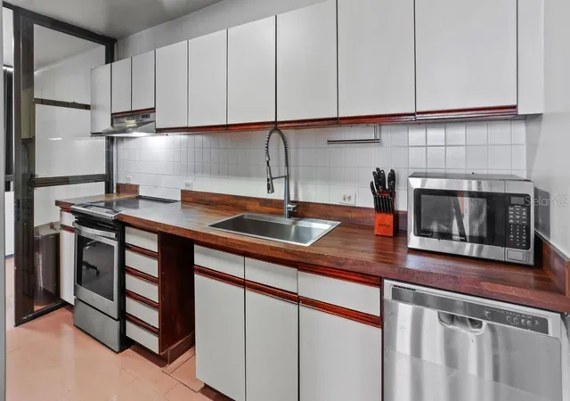 Photo 4 of Condo for sale at 2 Washington St #1201, San Juan, PR 00907 | MLS# PR9122199 | Listing updated on 2026-09-13