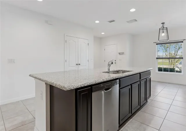 Photo 3 of Townhouse for sale at 318 Annabelle Way, Davenport, FL 33837 | MLS# P4939094 | Listing updated on 2026-10-07
