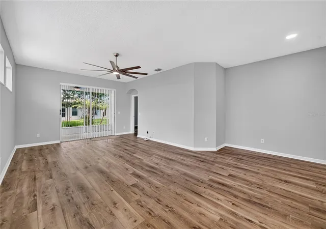 Photo 4 of Single family home for sale at 27134 Nostalgia Dr, Leesburg, FL 34748 | MLS# G5114067 | Listing updated on 2026-09-26