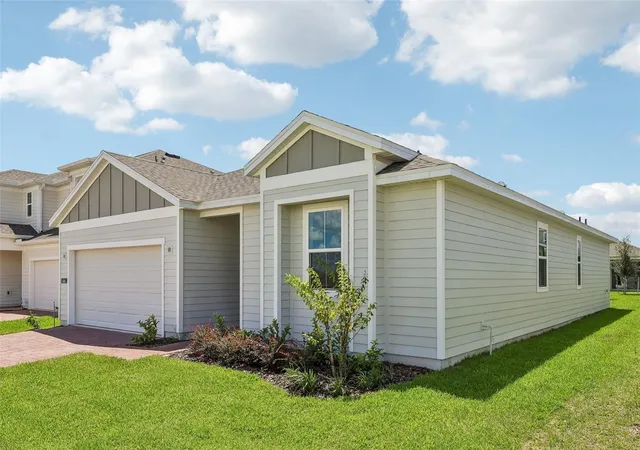 Photo 3 of Sale Pending at 466 Marion Loop, Haines City, FL 33844 | MLS# O6418560 | Listing updated on 2026-10-05