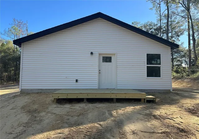Photo 2 of Single family home for sale at 13725 Sw 111th Lane, Dunnellon, FL 34432 | MLS# OM727080 | Listing updated on 2026-09-11