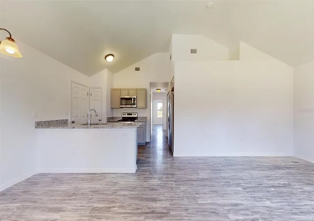 Photo 3 of Single family home for sale at 13725 Sw 111th Lane, Dunnellon, FL 34432 | MLS# OM727080 | Listing updated on 2026-09-11
