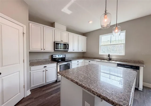 Photo 2 of Single family home for sale at 10029 Weathers Loop, Clermont, FL 34711 | MLS# O6418584 | Listing updated on 2026-09-14