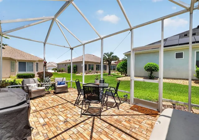 Photo 2 of Single family home for sale at 9524 Se 124th Loop, Summerfield, FL 34491 | MLS# OM727114 | Listing updated on 2026-09-15