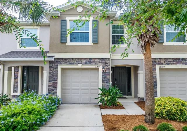 Photo 1 of Townhouse for sale at 10411 Red Carpet Ct, Riverview, FL 33578 | MLS# TB8521635 | Listing updated on 2026-09-28