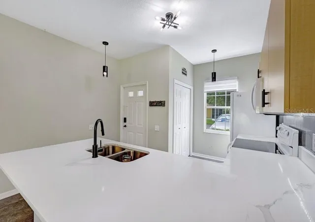 Photo 3 of House for sale at 6102 Lake Marion Golf Resort, Kissimmee, FL 34759 | MLS# O6418833 | Listing updated on 2026-10-06