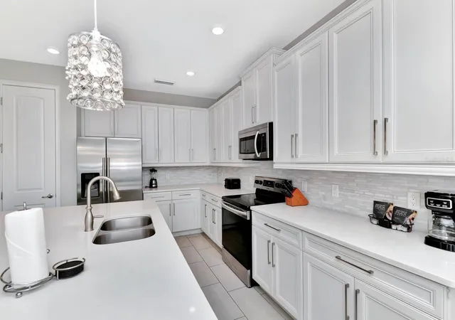 Photo 3 of Single family home for sale at 253 Southfield St, Kissimmee, FL 34747 | MLS# O6418879 | Listing updated on 2026-10-09