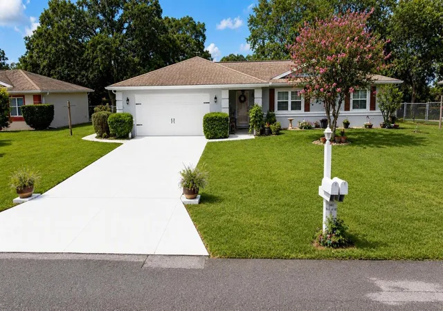 Photo 2 of Single family home for sale at 10086 Sw 62nd Terrace Rd, Ocala, FL 34476 | MLS# G5114149 | Listing updated on 2026-09-10