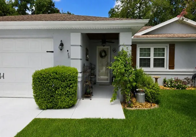 Photo 3 of Single family home for sale at 10086 Sw 62nd Terrace Rd, Ocala, FL 34476 | MLS# G5114149 | Listing updated on 2026-09-10