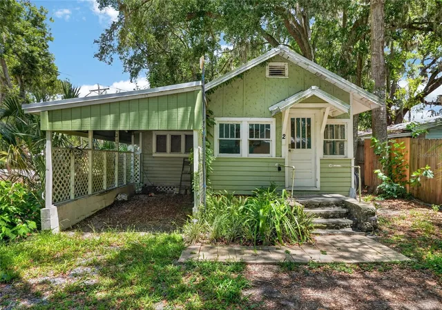 Photo 2 of Single family home for sale at 2 Aly A, Yankeetown, FL 34498 | MLS# W7886978 | Listing updated on 2026-10-08