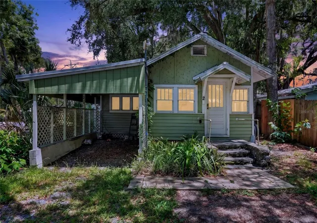 Photo 3 of Single family home for sale at 2 Aly A, Yankeetown, FL 34498 | MLS# W7886978 | Listing updated on 2026-10-08