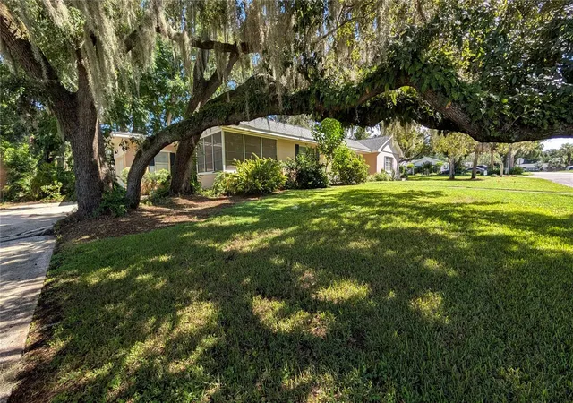 Photo 2 of Single family home for sale at 2469 Broadvue Ave, Eustis, FL 32726 | MLS# G5114171 | Listing updated on 2026-09-11