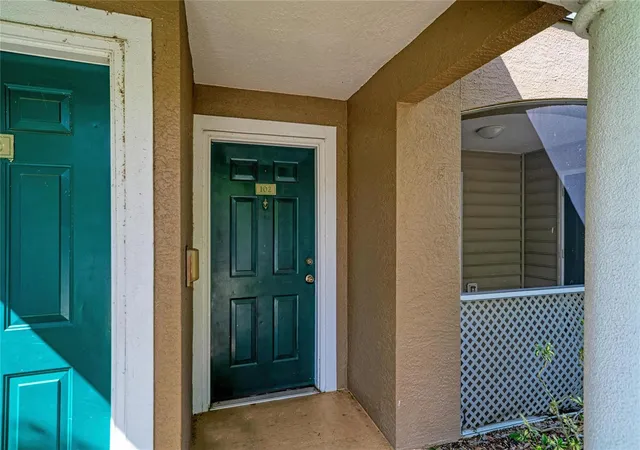 Listing Photo 4 - Condo for sale in building located at 8932 Manor Loop, Bradenton, FL 34202 - Unit #102