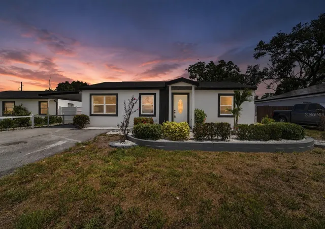 Photo 1 of Single family home for sale at 4711 W Lawn Ave, Tampa, FL 33611 | MLS# TB8522165 | Listing updated on 2026-09-12