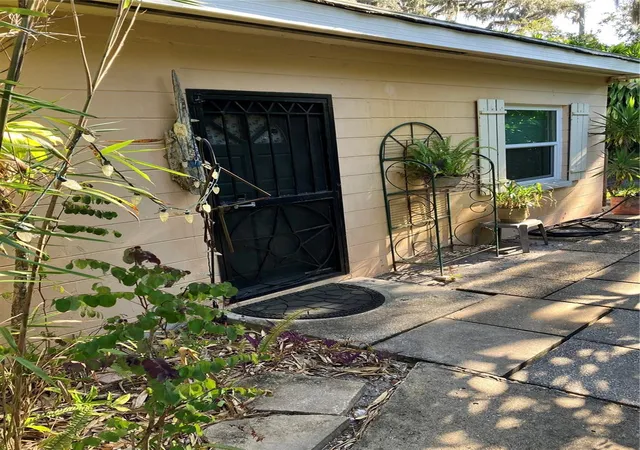 Photo 1 of Single family home for sale at 17010 Crawley Rd, Odessa, FL 33556 | MLS# TB8522175 | Listing updated on 2026-10-16