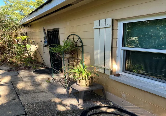 Photo 3 of Single family home for sale at 17010 Crawley Rd, Odessa, FL 33556 | MLS# TB8522175 | Listing updated on 2026-10-16