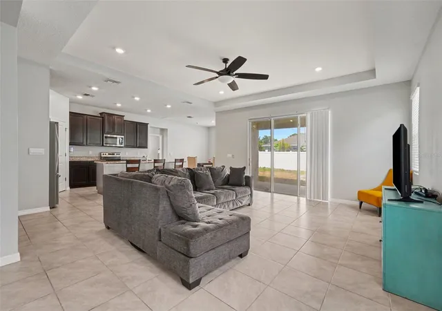 Photo 3 of Single family home for sale at 528 Ocean Spray Dr, Ruskin, FL 33570 | MLS# TB8522386 | Listing updated on 2026-10-01