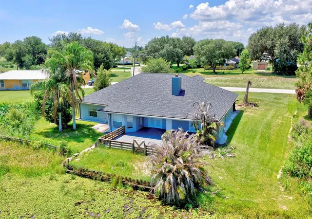 Photo 3 of Single family home for sale at 110 Gates Ave, Lake Placid, FL 33852 | MLS# TB8522410 | Listing updated on 2026-10-01