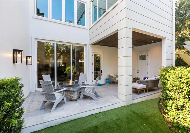 Photo 2 of Townhouse for sale at 660 W Morse Blvd, Winter Park, FL 32789 | MLS# O6419377 | Listing updated on 2026-10-11