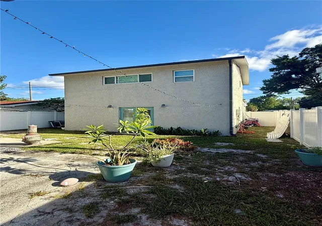 Photo 3 of Single family home for sale at 2623 14th Avenue N, Saint Petersburg, FL 33713 | MLS# TB8522545 | Listing updated on 2026-10-29