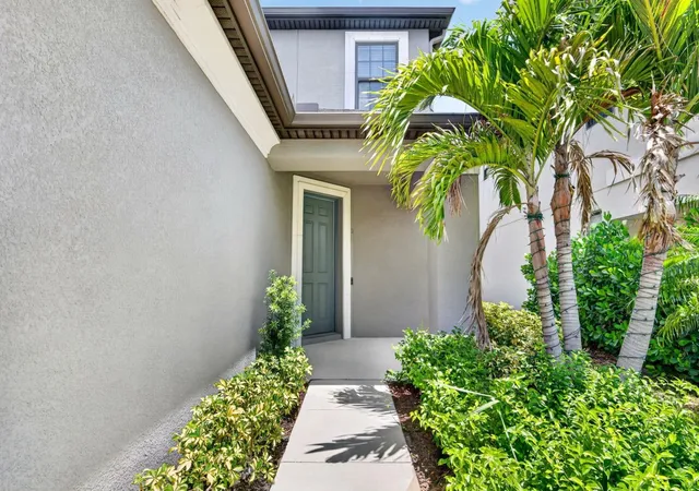 Photo 3 of Single family home for sale at 16443 Paynes Ml Dr, Bradenton, FL 34211 | MLS# A4697962 | Listing updated on 2026-09-15