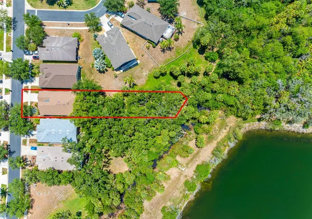 Photo 2 of Single family home for sale at 5335 Clover Mist Dr, Apollo Beach, FL 33572 | MLS# TB8522880 | Listing updated on 2026-09-14
