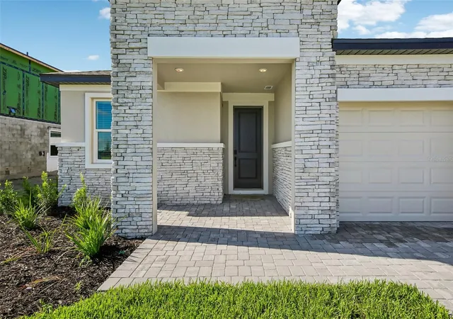 Photo 2 of Single family home for sale at 9246 Deep Horizon Loop, Parrish, FL 34219 | MLS# R4911508 | Listing updated on 2026-09-13