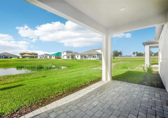 Photo 3 of Single family home for sale at 9246 Deep Horizon Loop, Parrish, FL 34219 | MLS# R4911508 | Listing updated on 2026-09-13