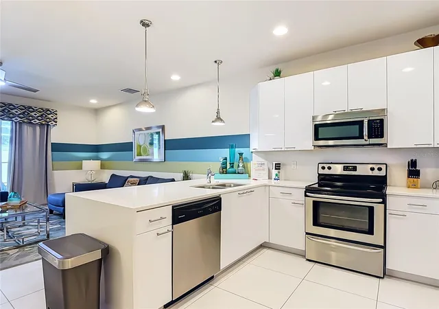 Photo 2 of Townhouse for sale at 1433 Retreat Cir, Clermont, FL 34714 | MLS# O6419874 | Listing updated on 2026-09-14