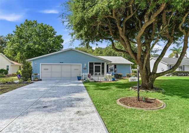 Photo 1 of Single family home for sale at 2107 Greenlaw Ct, Leesburg, FL 34788 | MLS# G5114283 | Listing updated on 2026-10-05