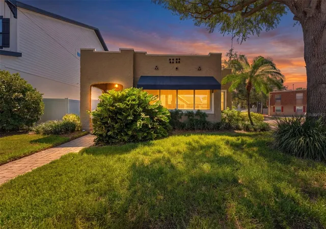 Photo 1 of Single family home for sale at 1618 S Arrawana Ave, Tampa, FL 33629 | MLS# TB8523200 | Listing updated on 2026-09-28