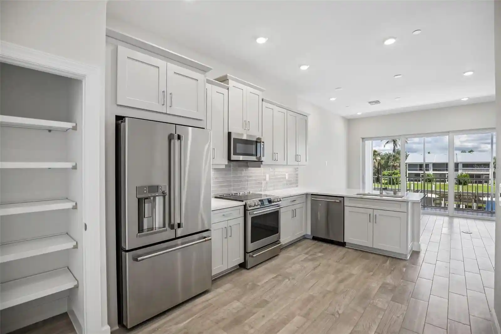 Listing Photo 2 - Condo for sale in 1623 Sea Hvn Dr located at 1623 Sea Hvn Dr, Punta Gorda, FL 33950 - Unit #306