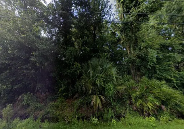 Photo 1 of Sale Pending at 242 Toms Rd, Debary, FL 32713 | MLS# K4903595 | Listing updated on 2026-09-11