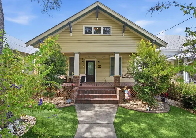 Single family home for sale at 316 E Frances Ave, TAMPA, FL 33602 | MLS# TB8523366