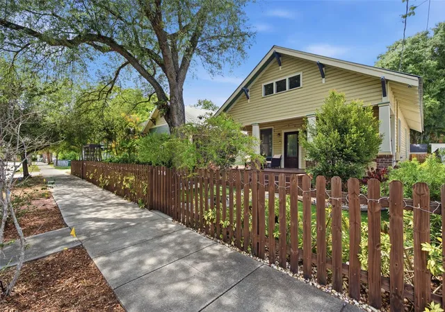 Photo 3 of Single family home for sale at 316 E Frances Ave, Tampa, FL 33602 | MLS# TB8523366 | Listing updated on 2026-09-15