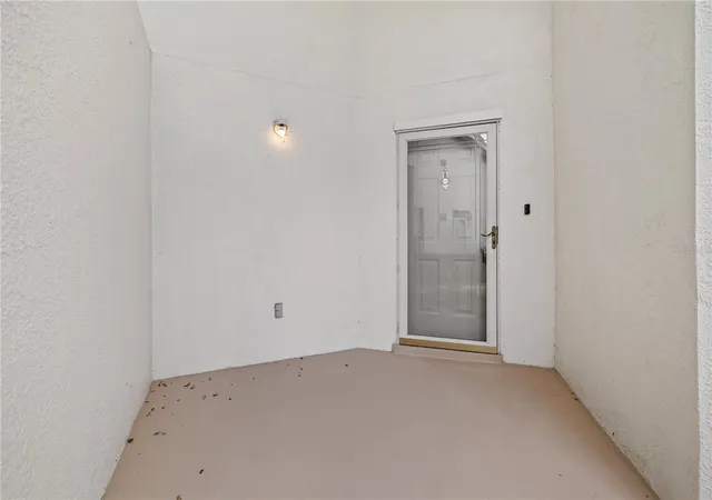 Listing Photo 5 - Condo for sale in building located at 8407th Ter Mdws Ct, TAMPA, FL 33637 - Unit #N/A